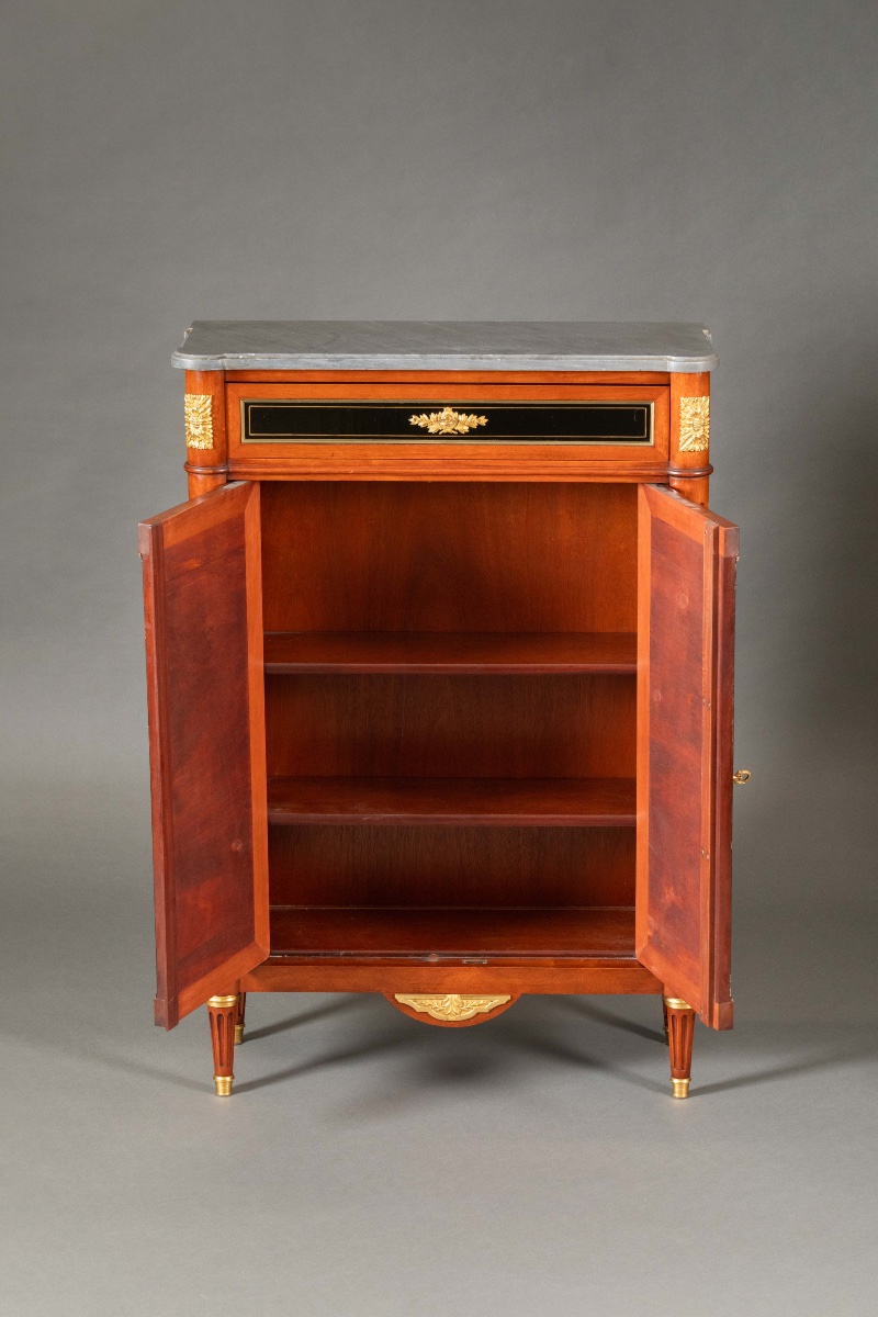 Élégant Meuble d’Appui Style Louis XVI Japonisant, Laque Noire et Décor Doré, Plateau Marbre-photo-8