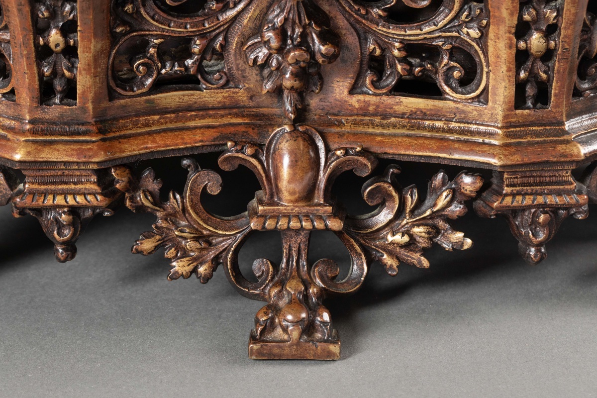 IMPORTANTE JARDINIERE en bronze patiné -photo-1