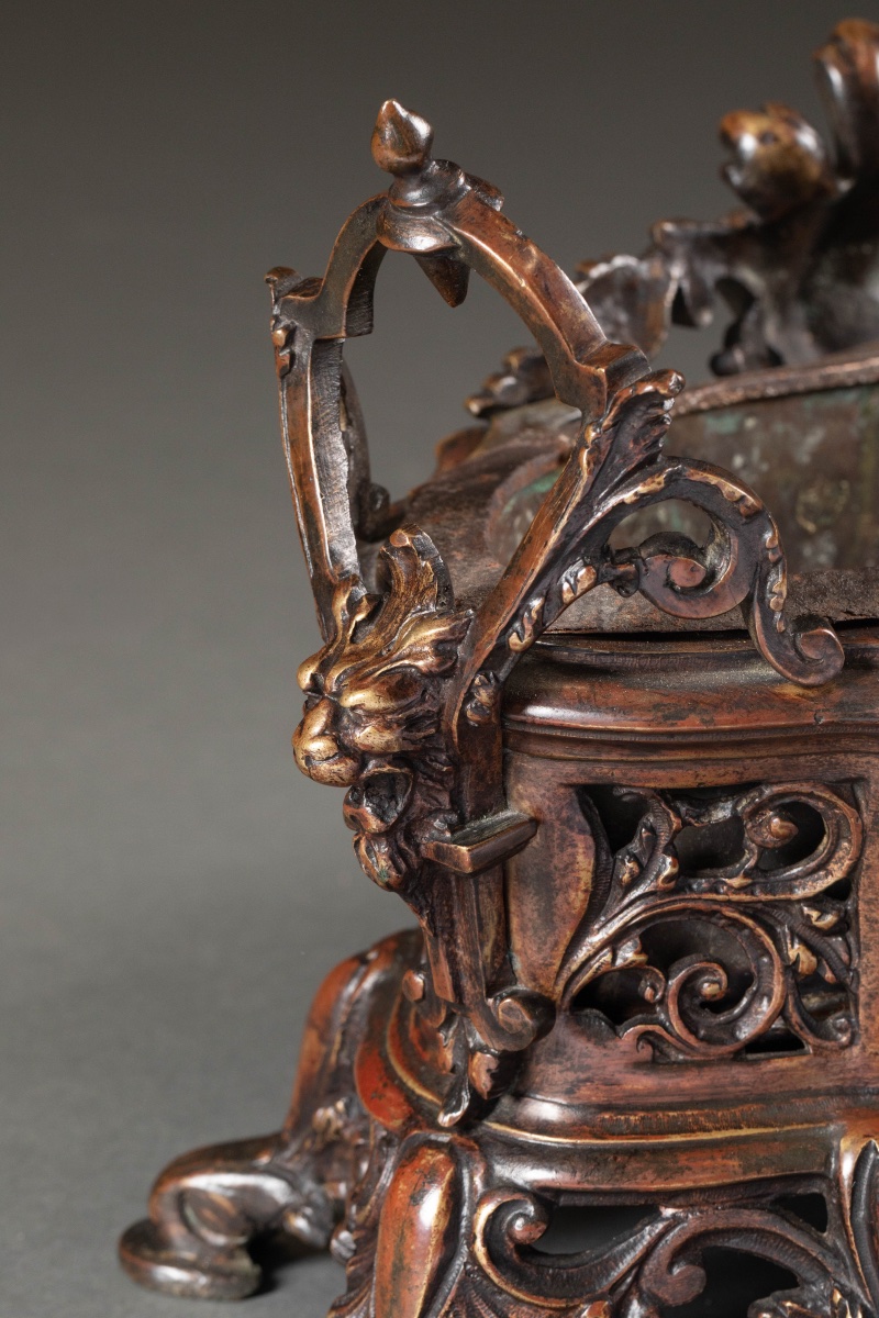 IMPORTANTE JARDINIERE en bronze patiné -photo-8