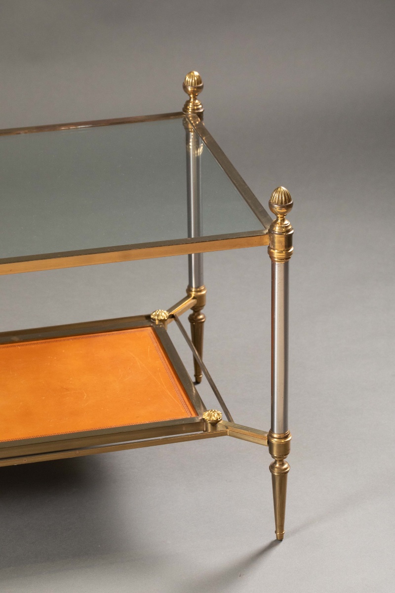 Table basse néoclassique en laiton, métal brossé, verre et cuir – vers 1970-photo-2