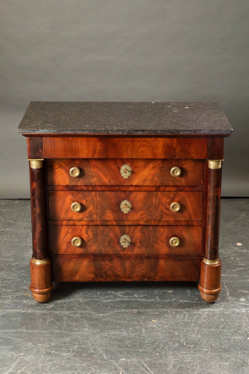 Commode d’époque Empire en acajou flammé, début XIXe siècle-photo-4