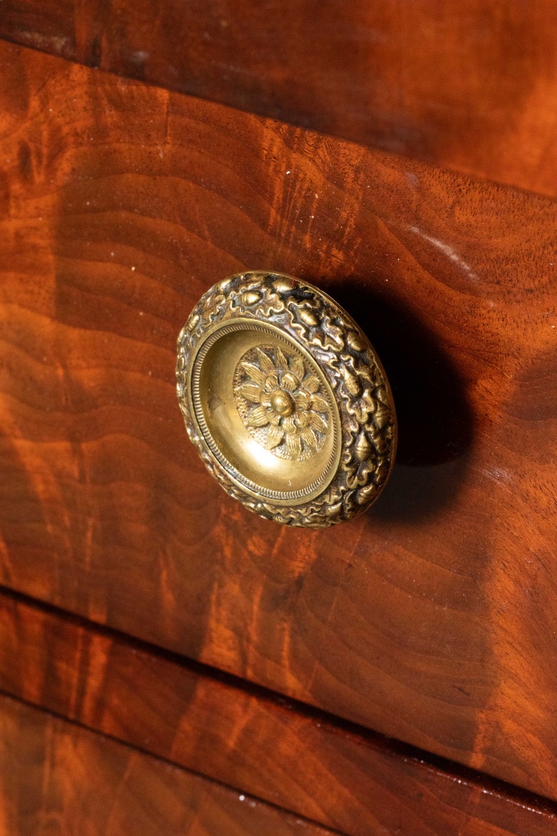 Commode d’époque Empire en acajou flammé, début XIXe siècle-photo-8