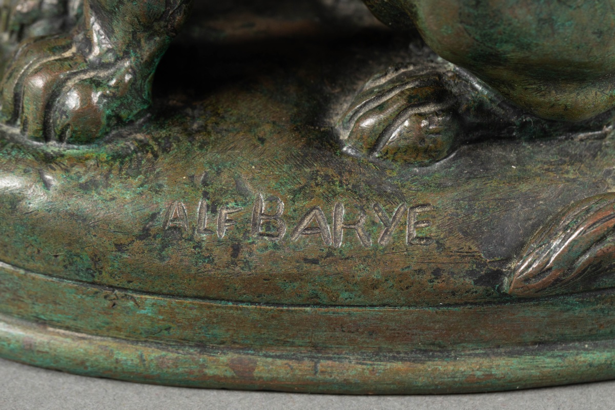 Alfred Barye (1839-1882) Bronze « Lion assis » -photo-4