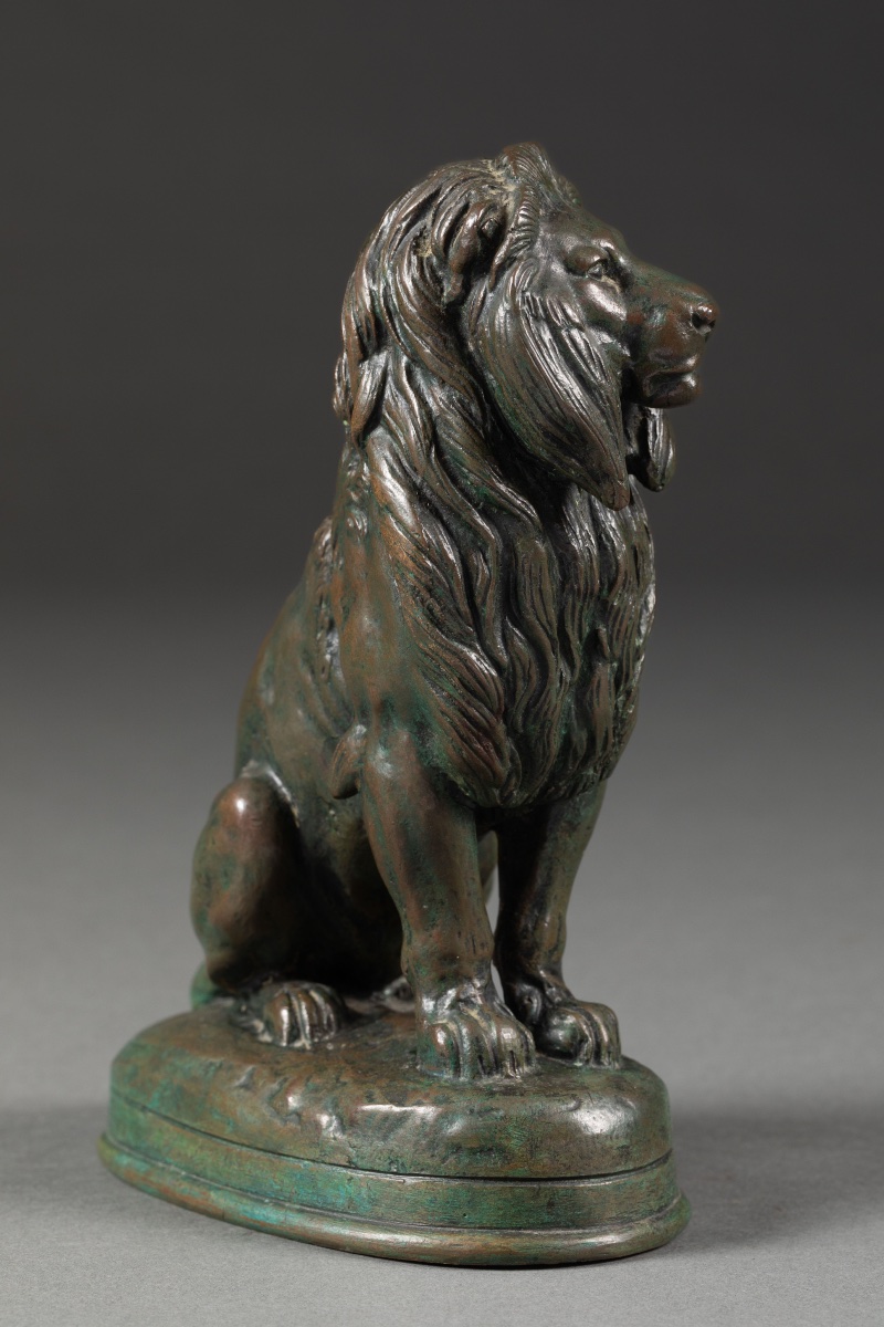 Alfred Barye (1839-1882) Bronze « Lion assis » -photo-1