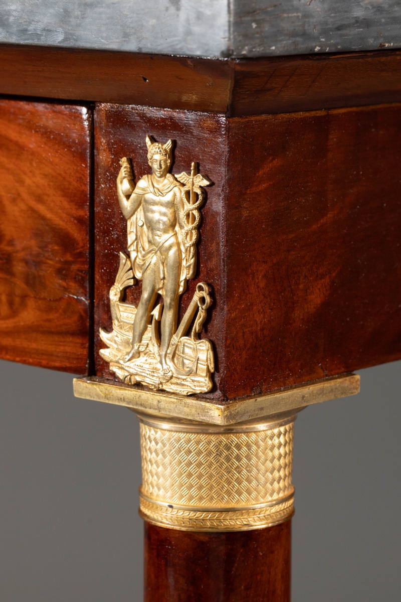 Console d’époque Empire en acajou et bronzes dorés, début XIXᵉ siècle-photo-3