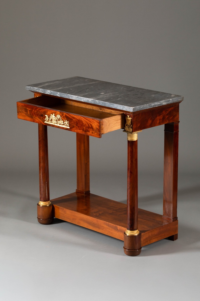 Console d’époque Empire en acajou et bronzes dorés, début XIXᵉ siècle-photo-4