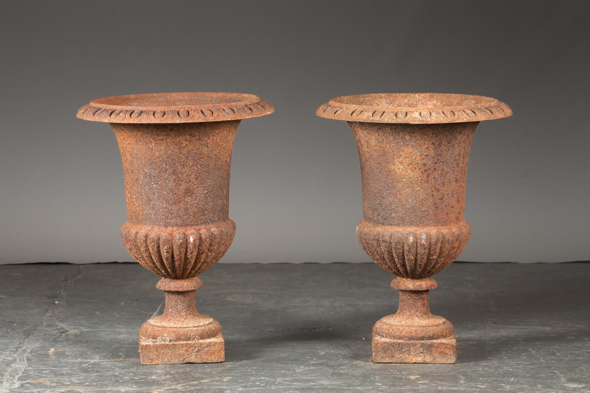 Pair Of Medici Vases Made Of Cast Iron – 19th Century-photo-2