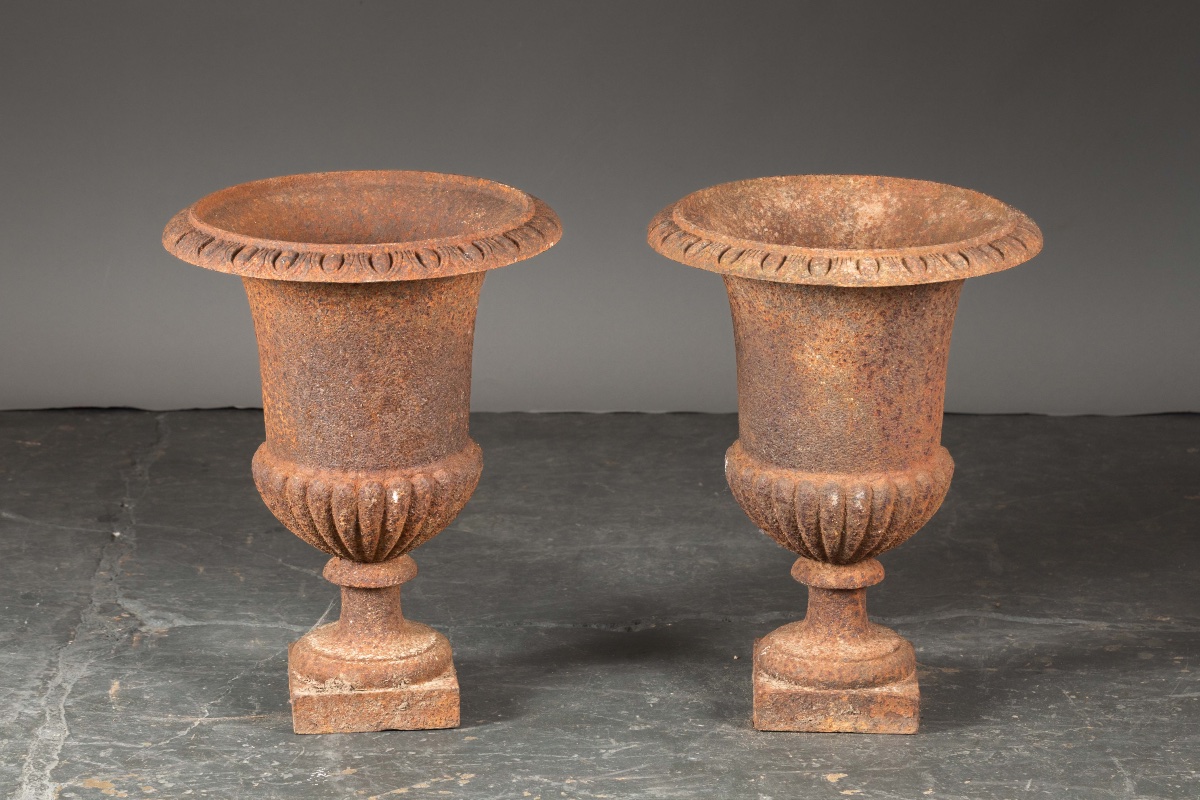 Pair Of Medici Vases Made Of Cast Iron – 19th Century-photo-3