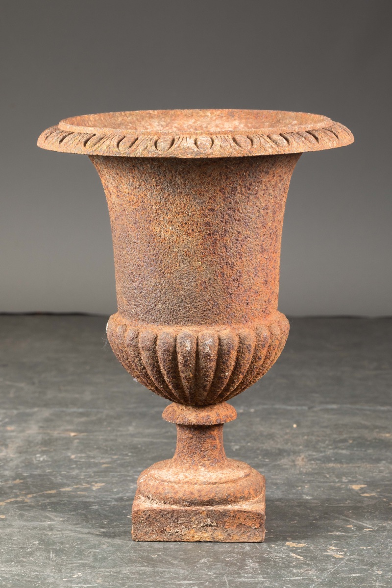 Pair Of Medici Vases Made Of Cast Iron – 19th Century-photo-4