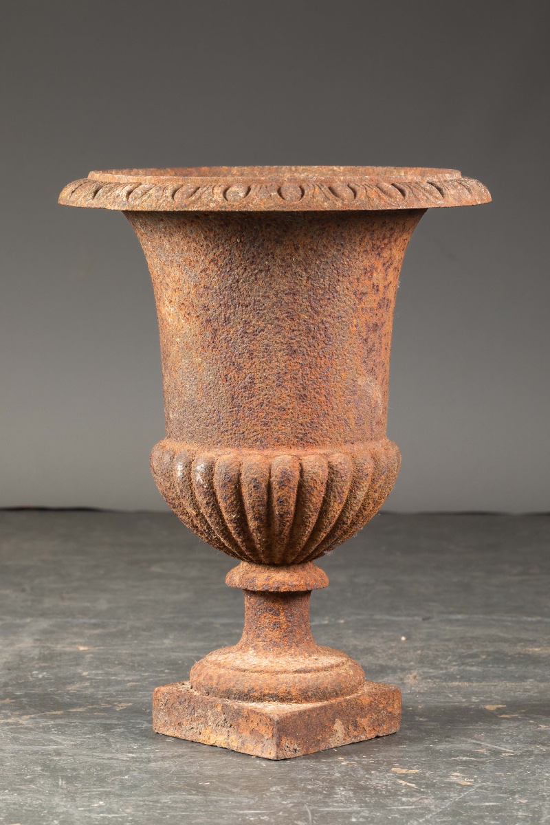 Pair Of Medici Vases Made Of Cast Iron – 19th Century-photo-3