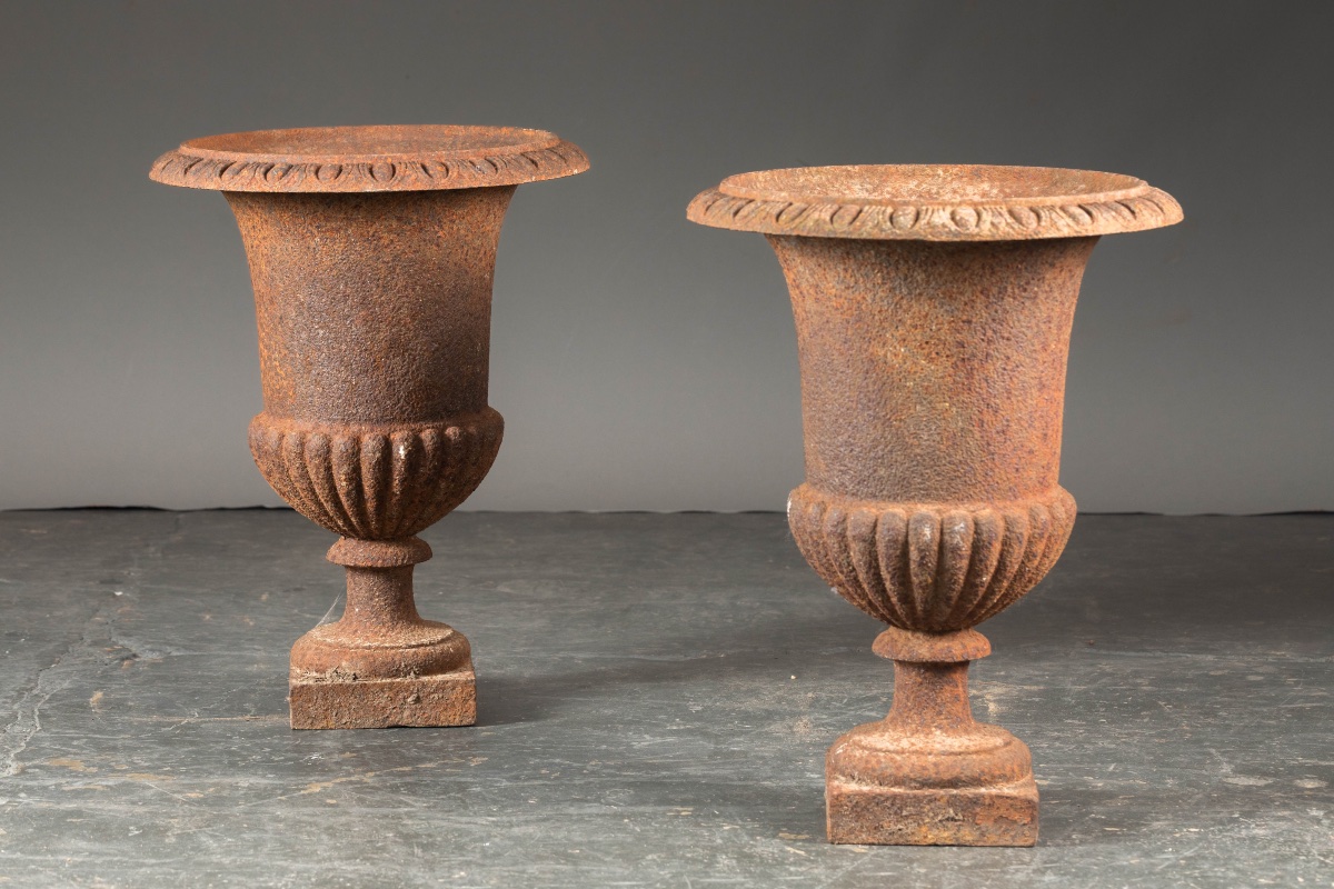Pair Of Medici Vases Made Of Cast Iron – 19th Century