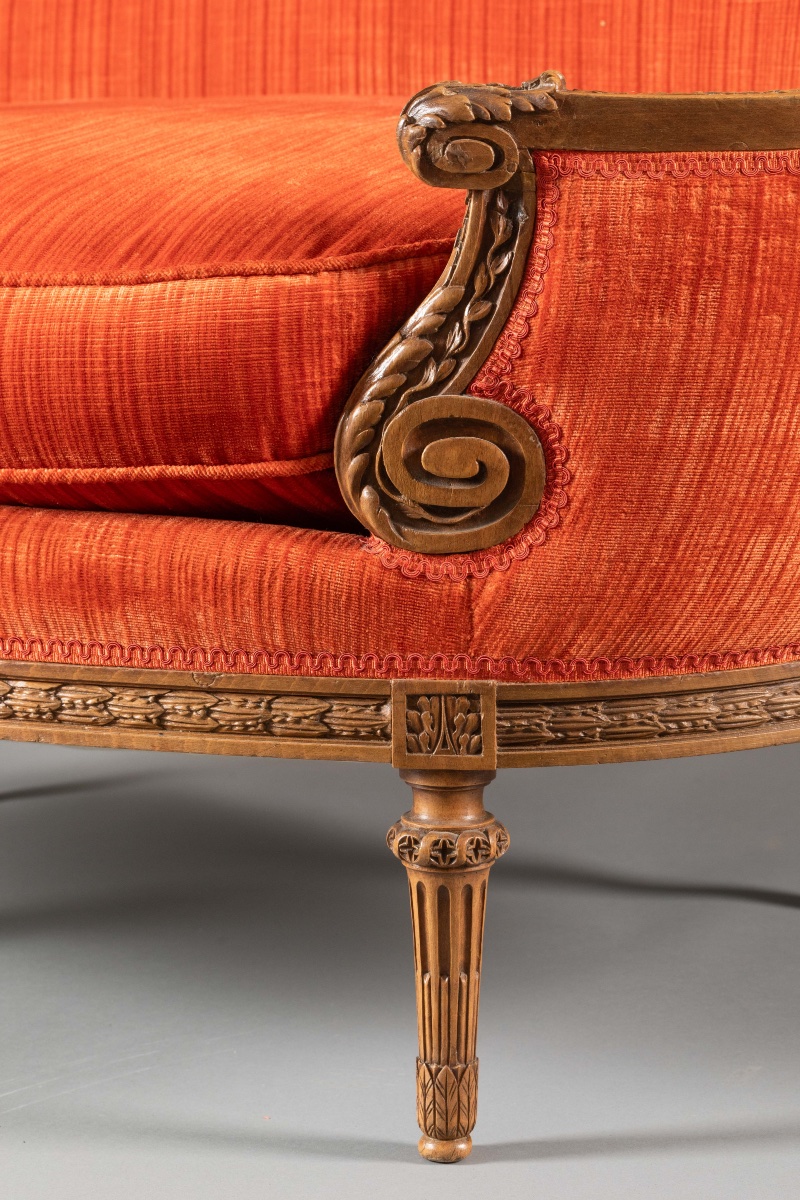 Canapé corbeille de style Louis XVI en bois sculpté, velours rouge corail – XIXe siècl-photo-5