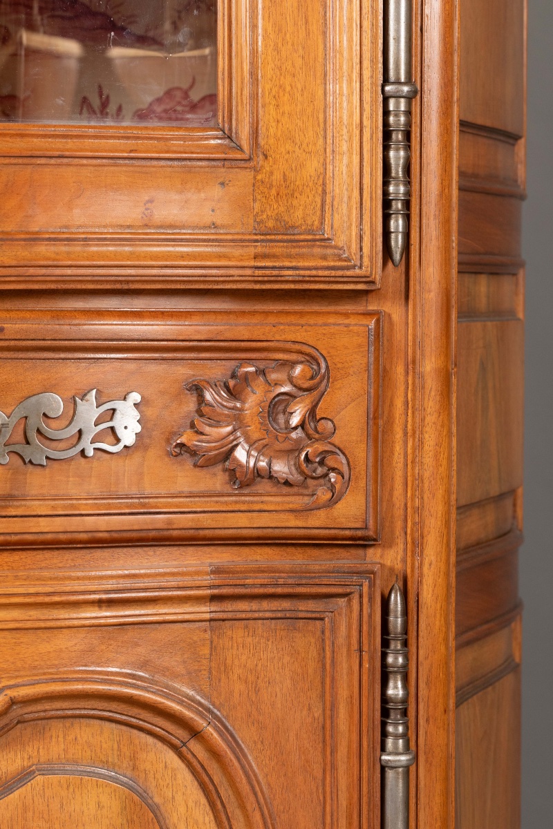 Large Display Cabinet In Carved Walnut In The Louis XV Style-photo-7