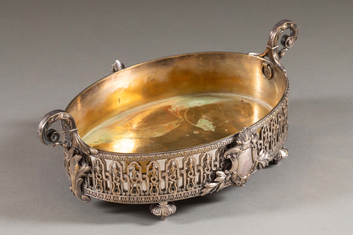 Jardinière / surtout de table en bronze argenté, Cailar-Bayard, Paris, XIXᵉ siècle