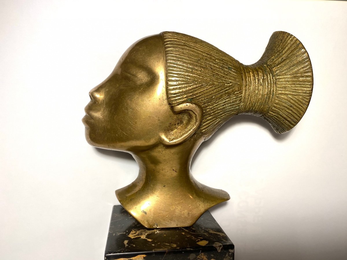 Bronze Africaniste Milieu XXème. Dans le goût de K. Hagenauer. Profil De Femme Mangbetu.-photo-2