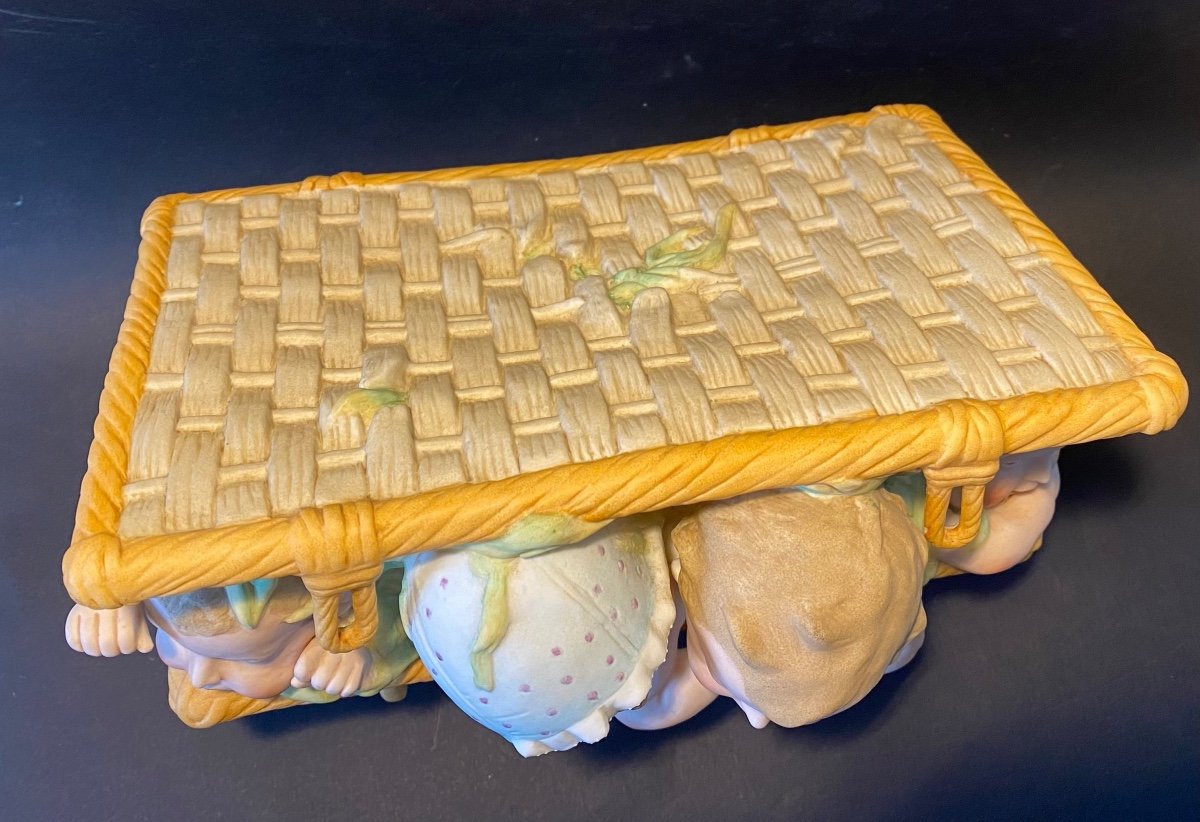 Large Polychrome Biscuit Box. XIXth. Babies, Piano Dolls. Heubach.-photo-2