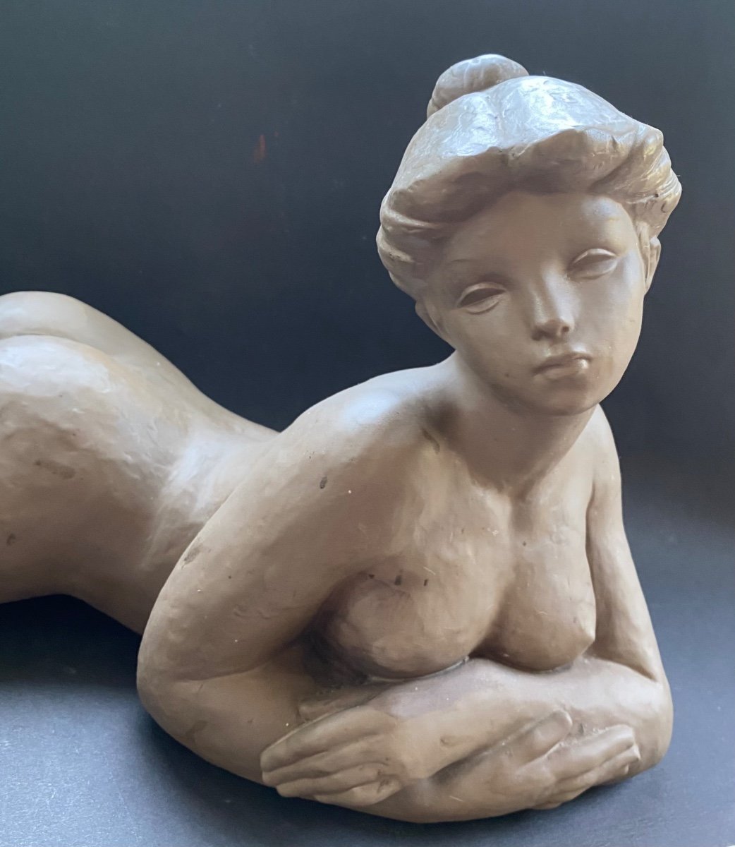 “ Nu Féminin Allongé “.  Sculpture En Grès . Manufacture Lladro. Nao. Milieu XXème.-photo-1