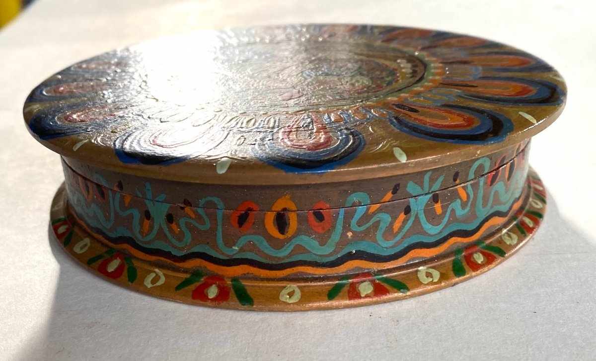 Russian Folk Art. Wooden Box Early 20th Century.. Painted Decor. Dancing Couple.-photo-3