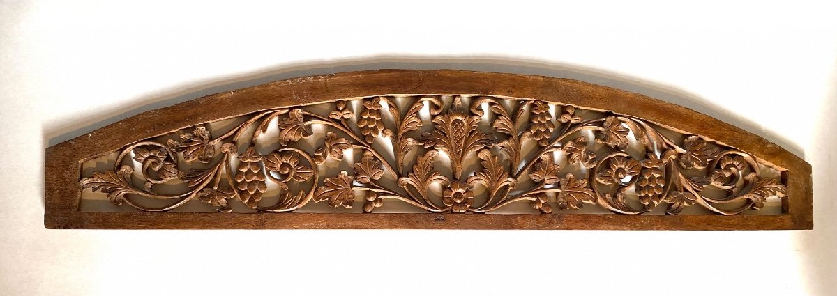 Woodwork. Large Carved Wooden Door Top. Leaf And Fruit Decoration. Early 20th Century.