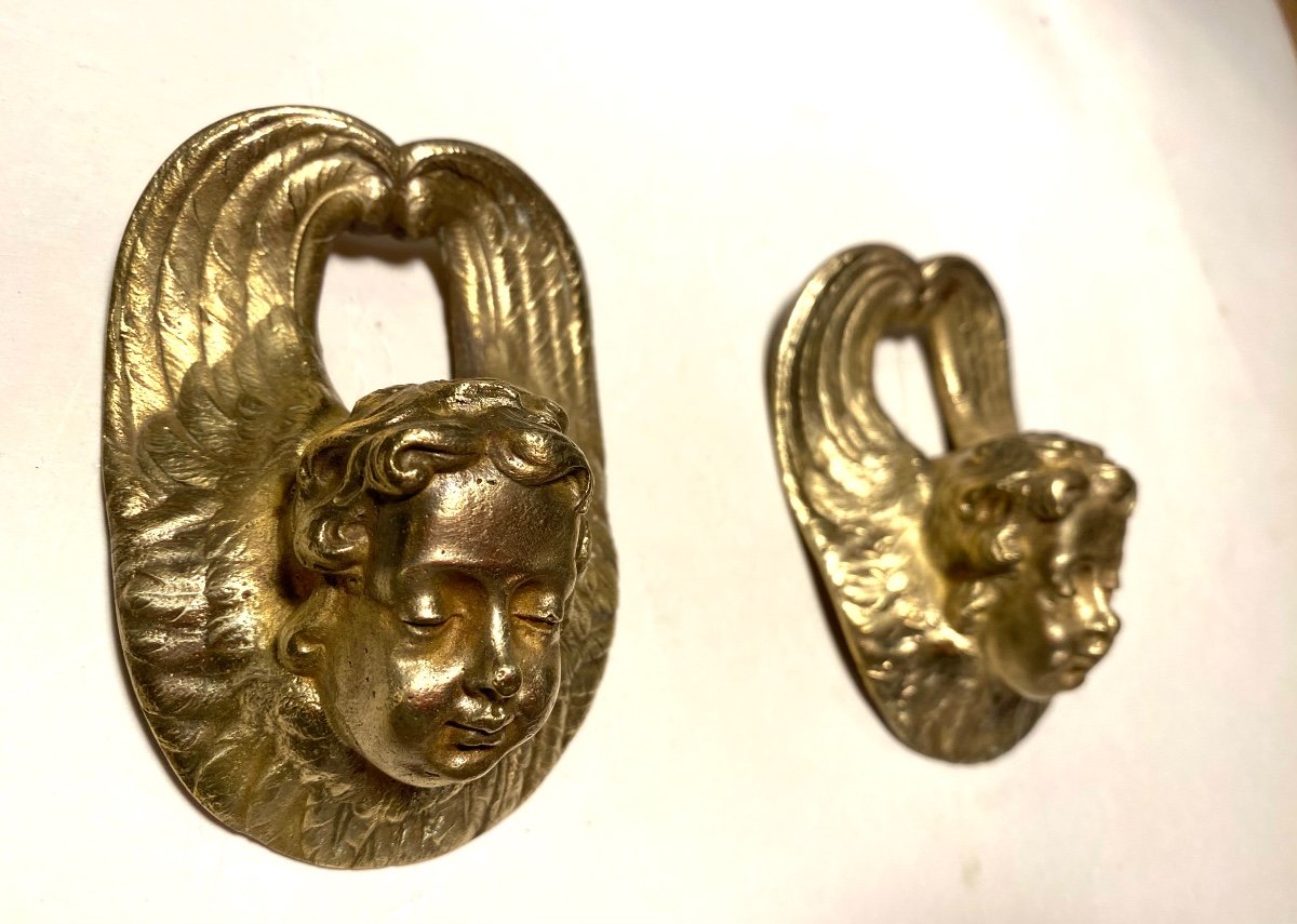 Cherub Heads. Two 19th Century Ornamental Bronzes.-photo-3