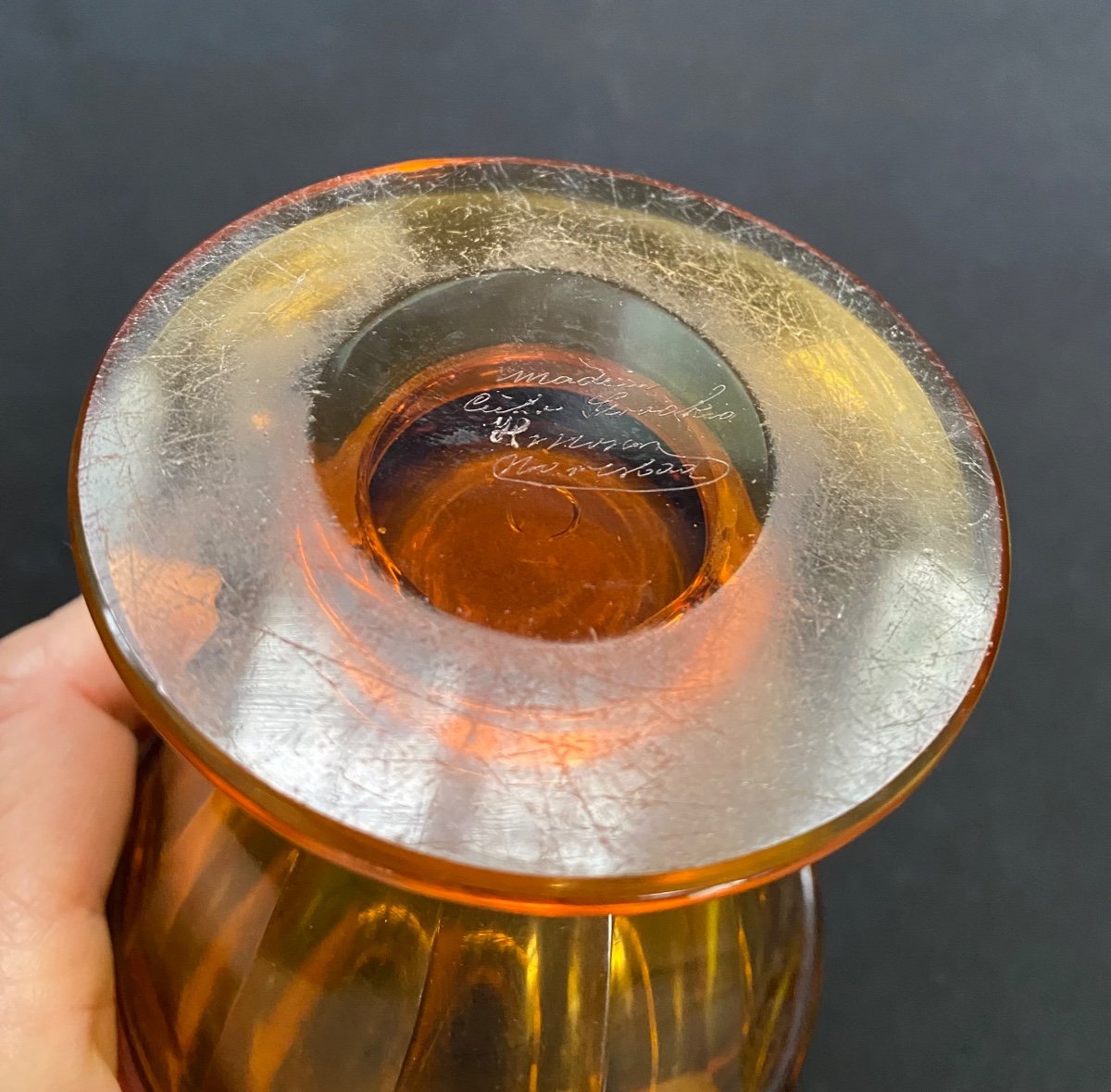Moser. Karlsbad. Vase En Cristal Ambré. Décor Gravé à L’acide Et Doré. Frise à L’antique. -photo-4
