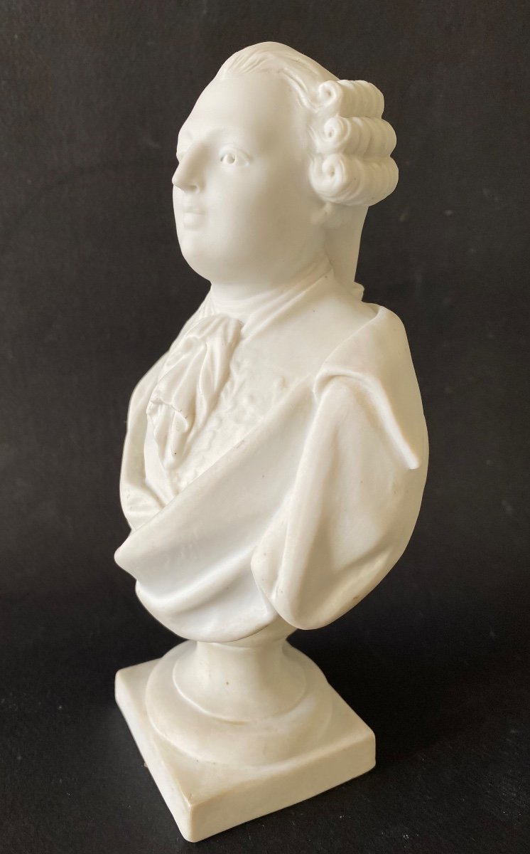 Buste De Louis XVI. Biscuit de porcelaine . Début XXème. -photo-4