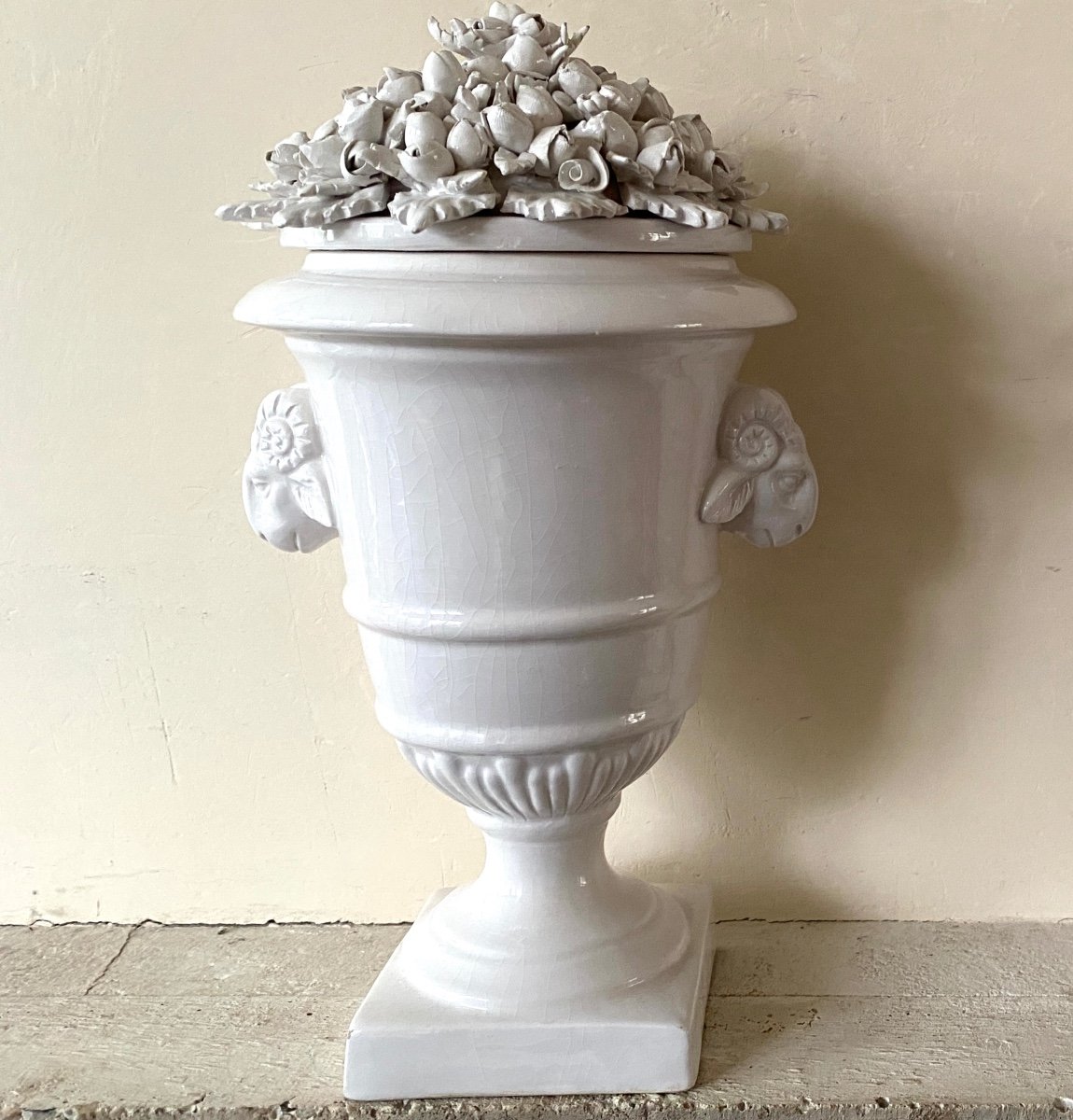 Neoclassical Covered Vase In White Porcelain. Italy, Mid-20th Century. 