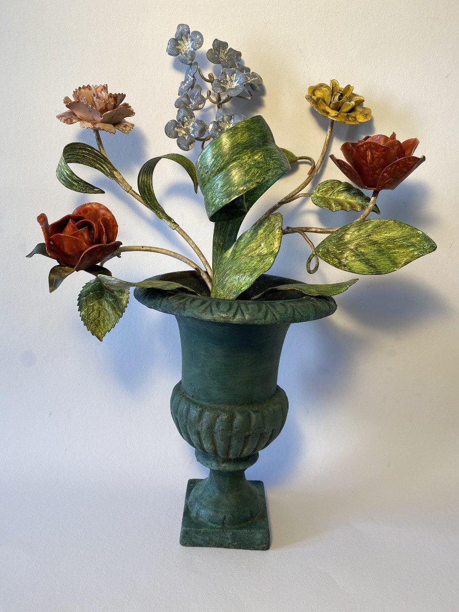 Flower Vase. Cast Iron And Painted Metalwork. Early 20th Century. -photo-2