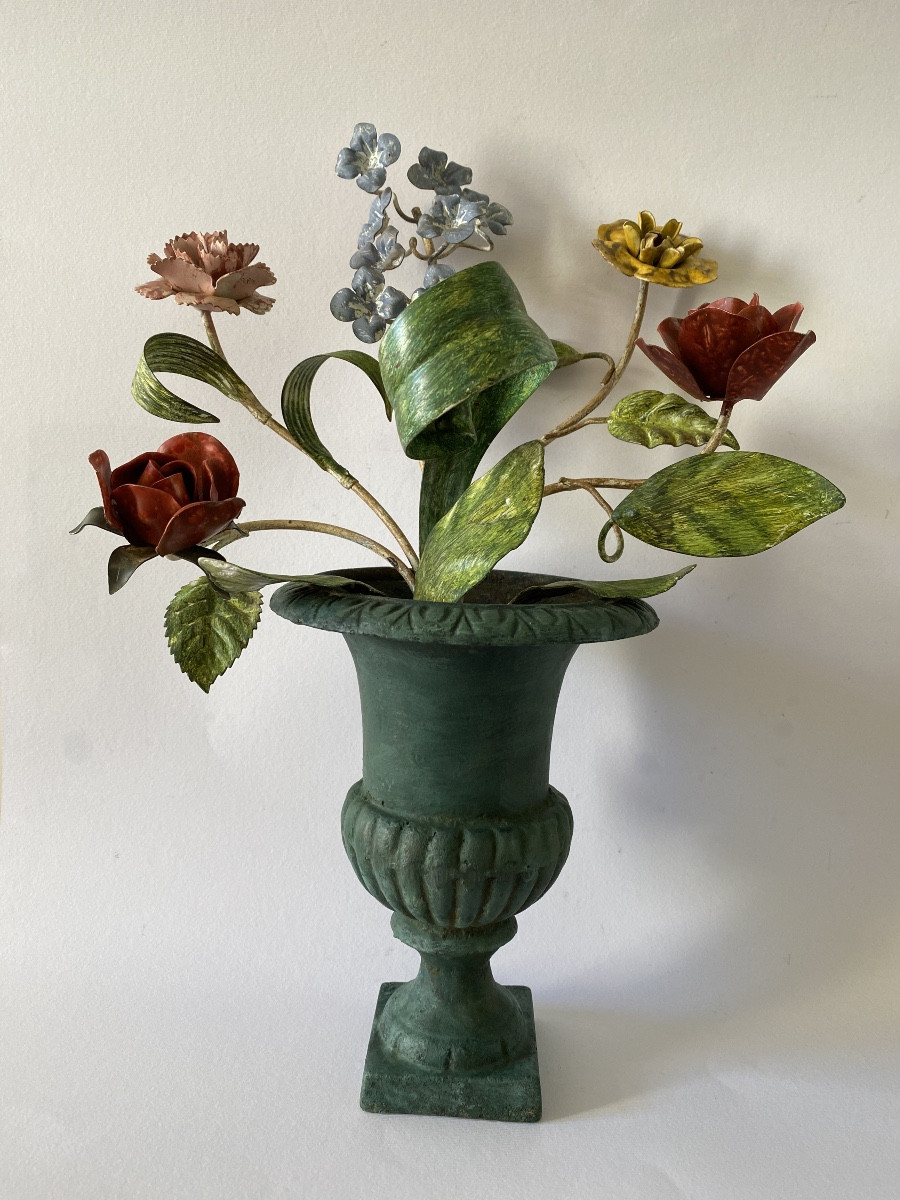 Flower Vase. Cast Iron And Painted Metalwork. Early 20th Century. 