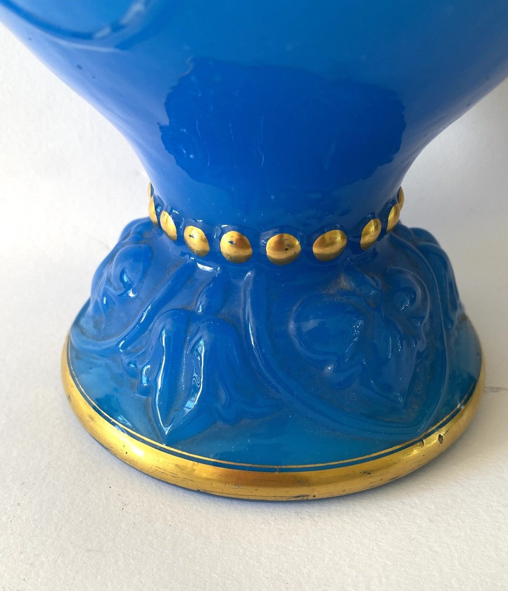 Baccarat. Blue And White Opaline Vase. Molded Floral Decoration And Gold Highlights. France, 19th Century.-photo-4