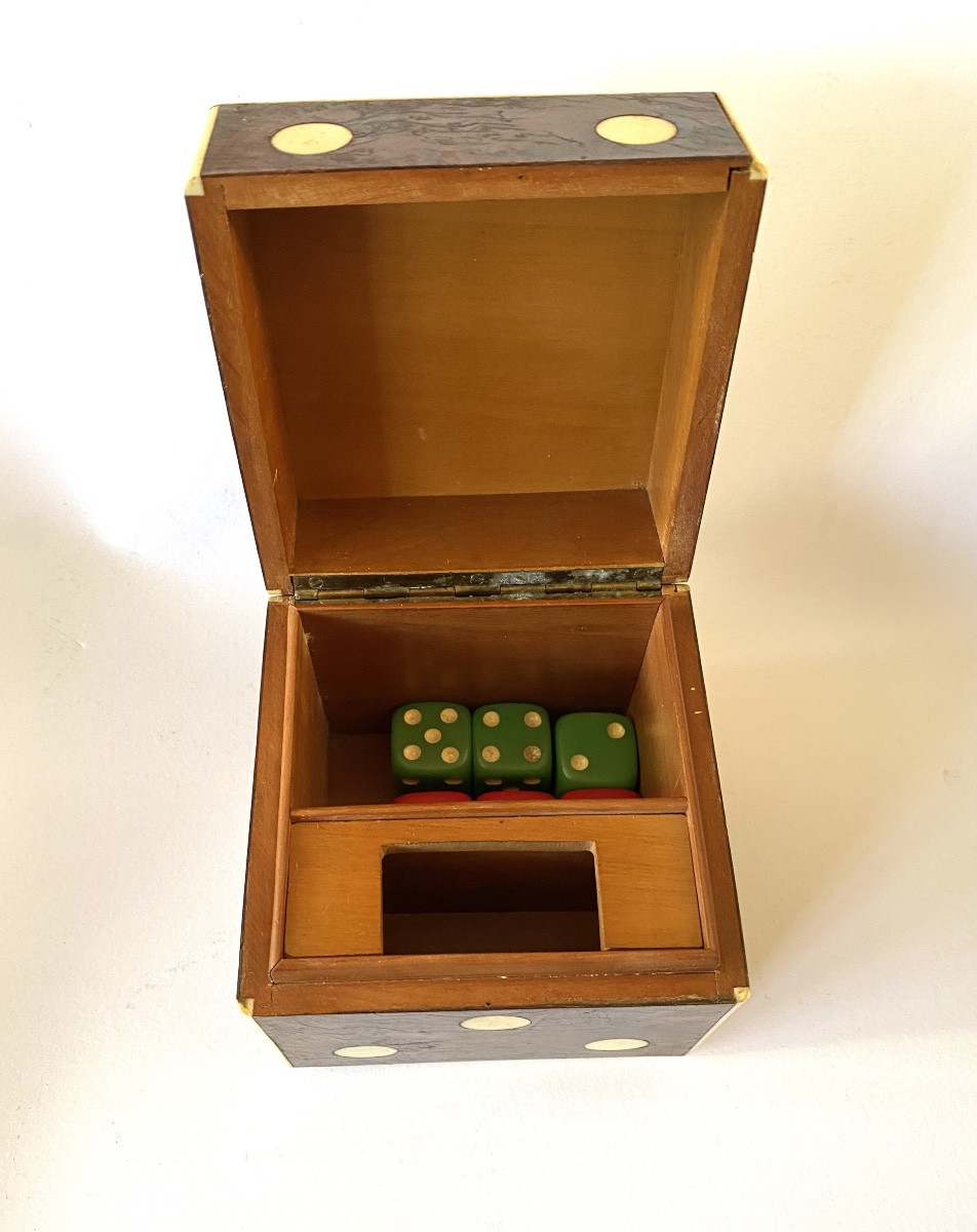 Art Deco Dice Box. Elm Burl Veneer And Ivory Pastilles. -photo-8
