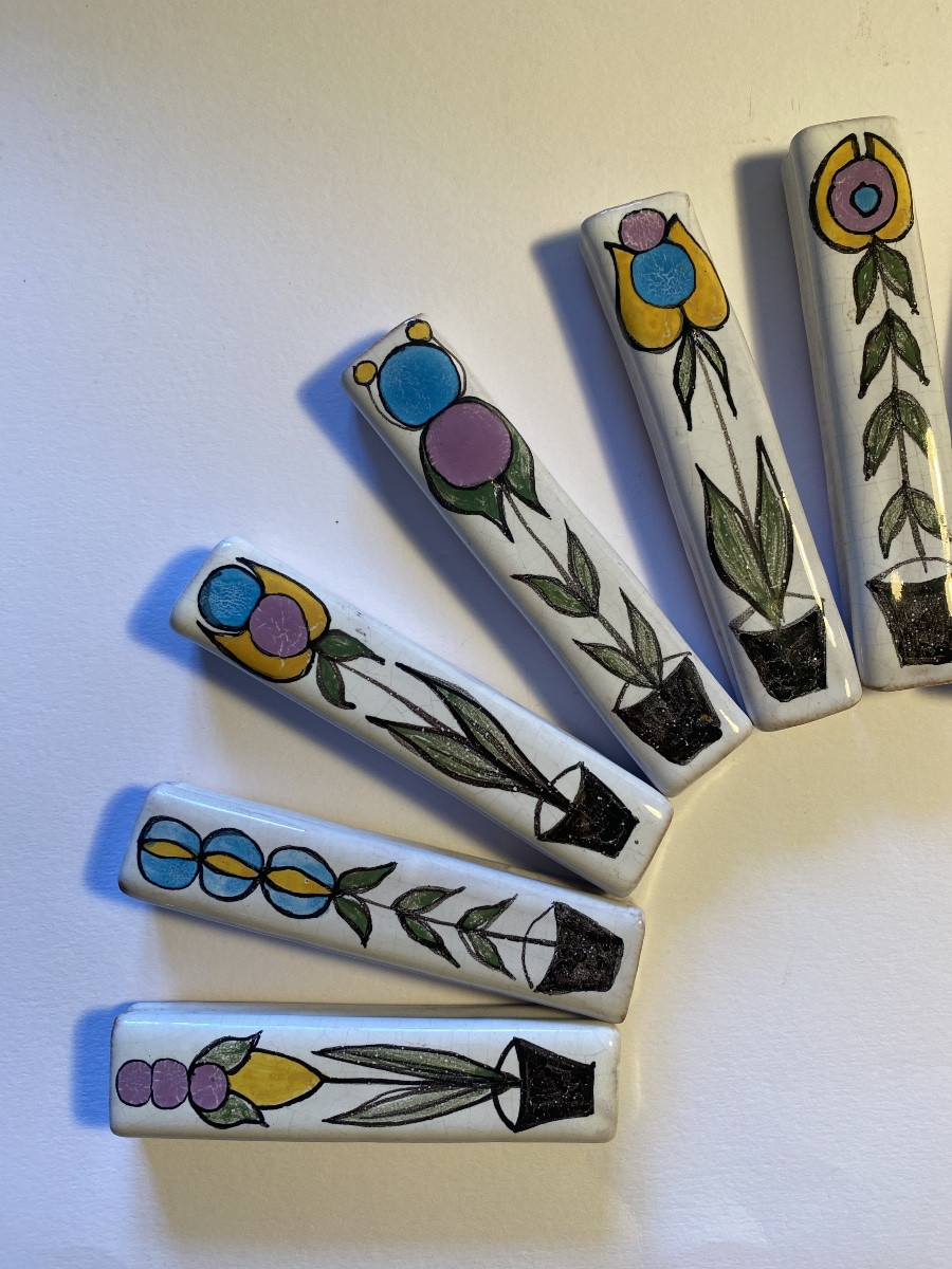 Set Of Twelve Ceramic Knife Holders. Vallauris, 1960s. Painted Decoration With Potted Plants. -photo-2