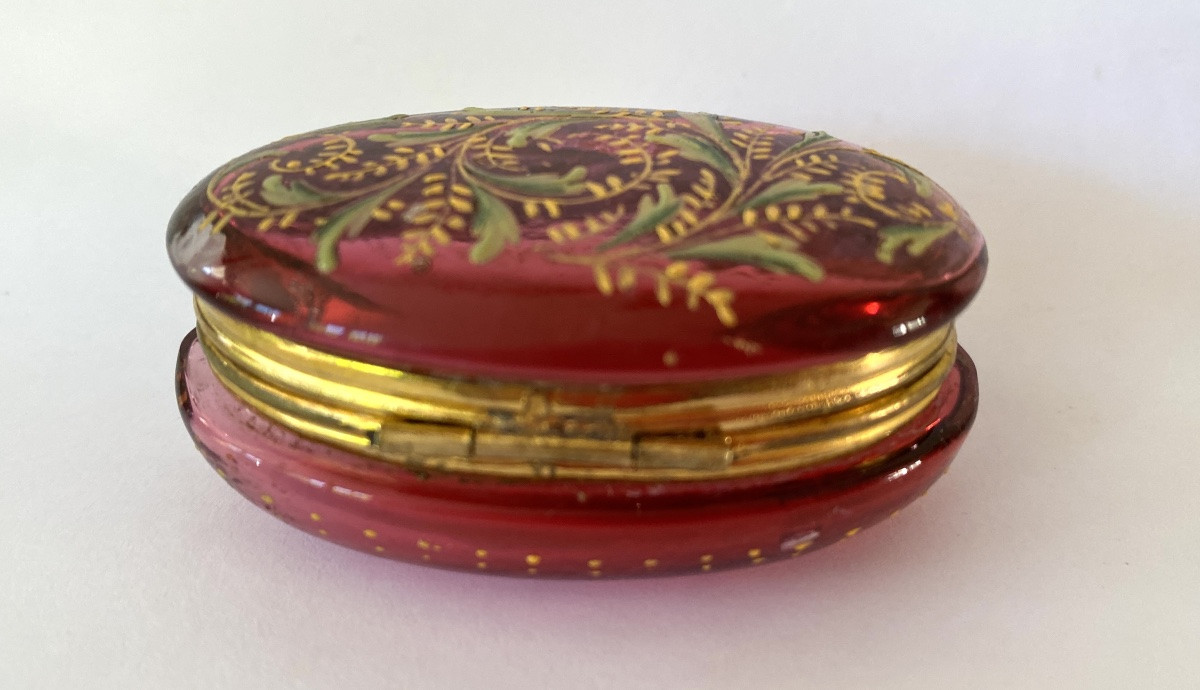 Small Art Nouveau Pink Glass Box. Enameled Floral Decor. Early 20th Century.-photo-4