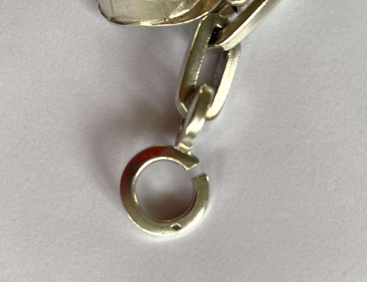 Gaëtan de Percin. Bracelet argent massif. Breloques thème équitation. Hermès. Milieu XXème. -photo-1