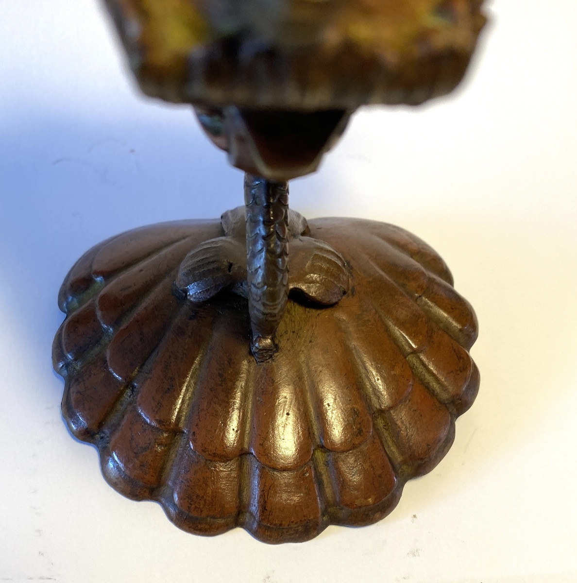 Ring Holder. 19th Bronze Pocket Emptier With Brown Patina. Marine Decor. Dolphin And Shell. -photo-6
