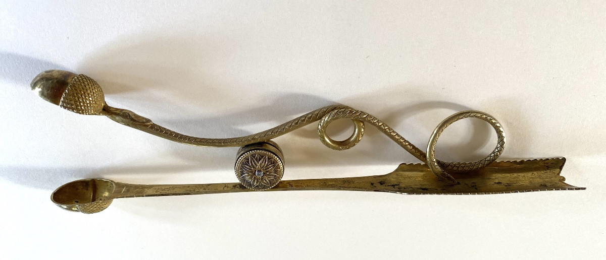 Early 19th Century Gilt Brass Sugar Tongs. Snake And Acorn On An Arrow. -photo-2