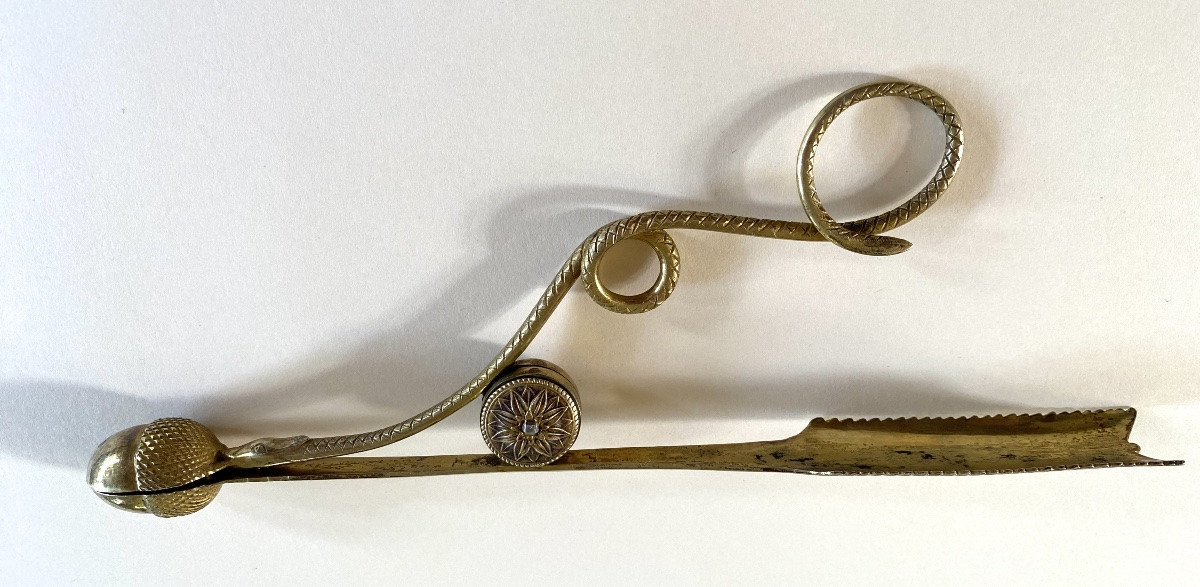 Early 19th Century Gilt Brass Sugar Tongs. Snake And Acorn On An Arrow. -photo-3