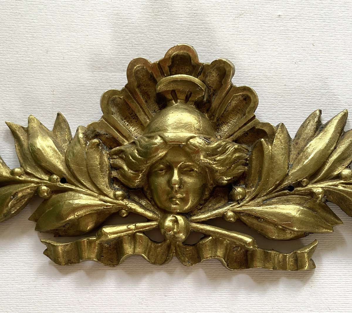19th Decorative Bronze Pediment. Head Of Minerva, Shell And Laurel Branches. -photo-2