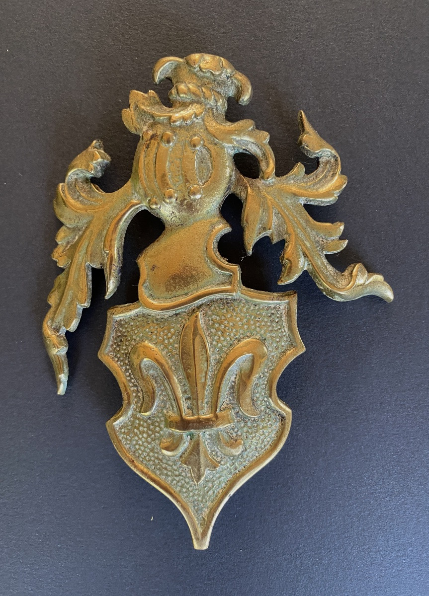 19th Century Ornamental Bronzes. Coat Of Arms, Variegated Helmet And Fleur-de-lis. -photo-3