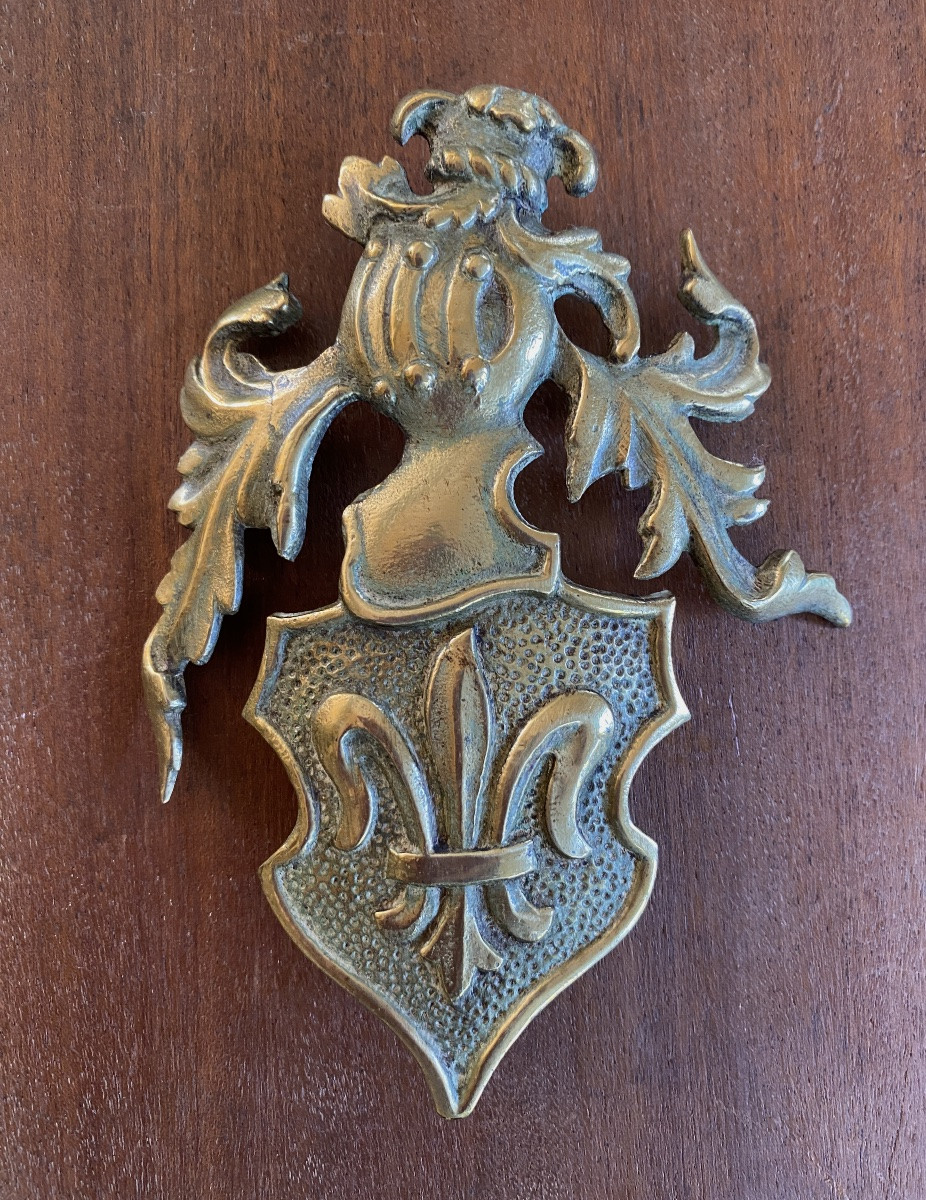 19th Century Ornamental Bronzes. Coat Of Arms, Variegated Helmet And Fleur-de-lis. -photo-4