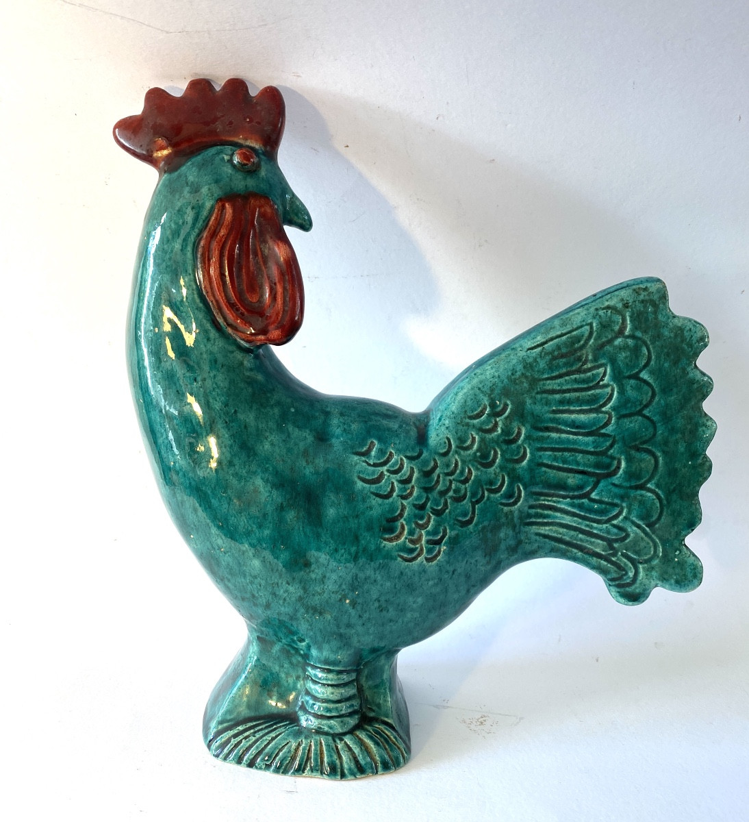 Coq en céramique émaillée verte. France années 50. 