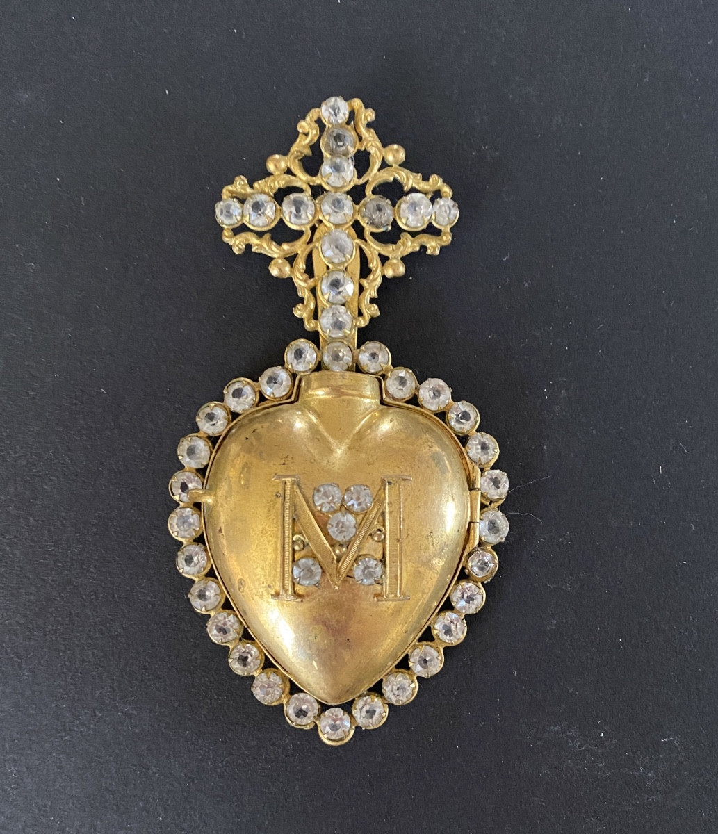 Heart Of Mary In Gilded Brass And Rhinestones, 19th . Ex-voto. Relic Holder. 