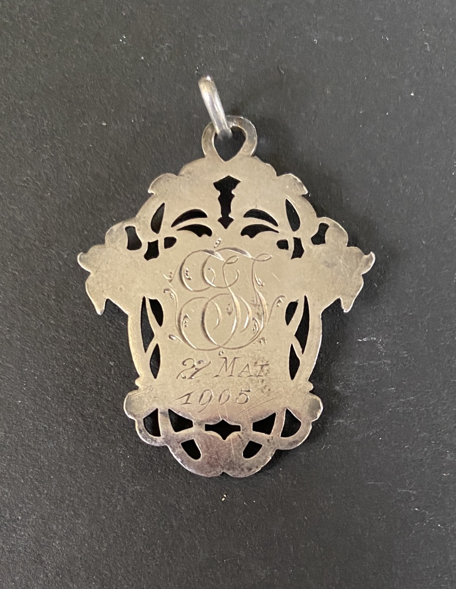 Médaille religieuse Art Nouveau en argent. Vierge Marie et  lys.  1905. -photo-2