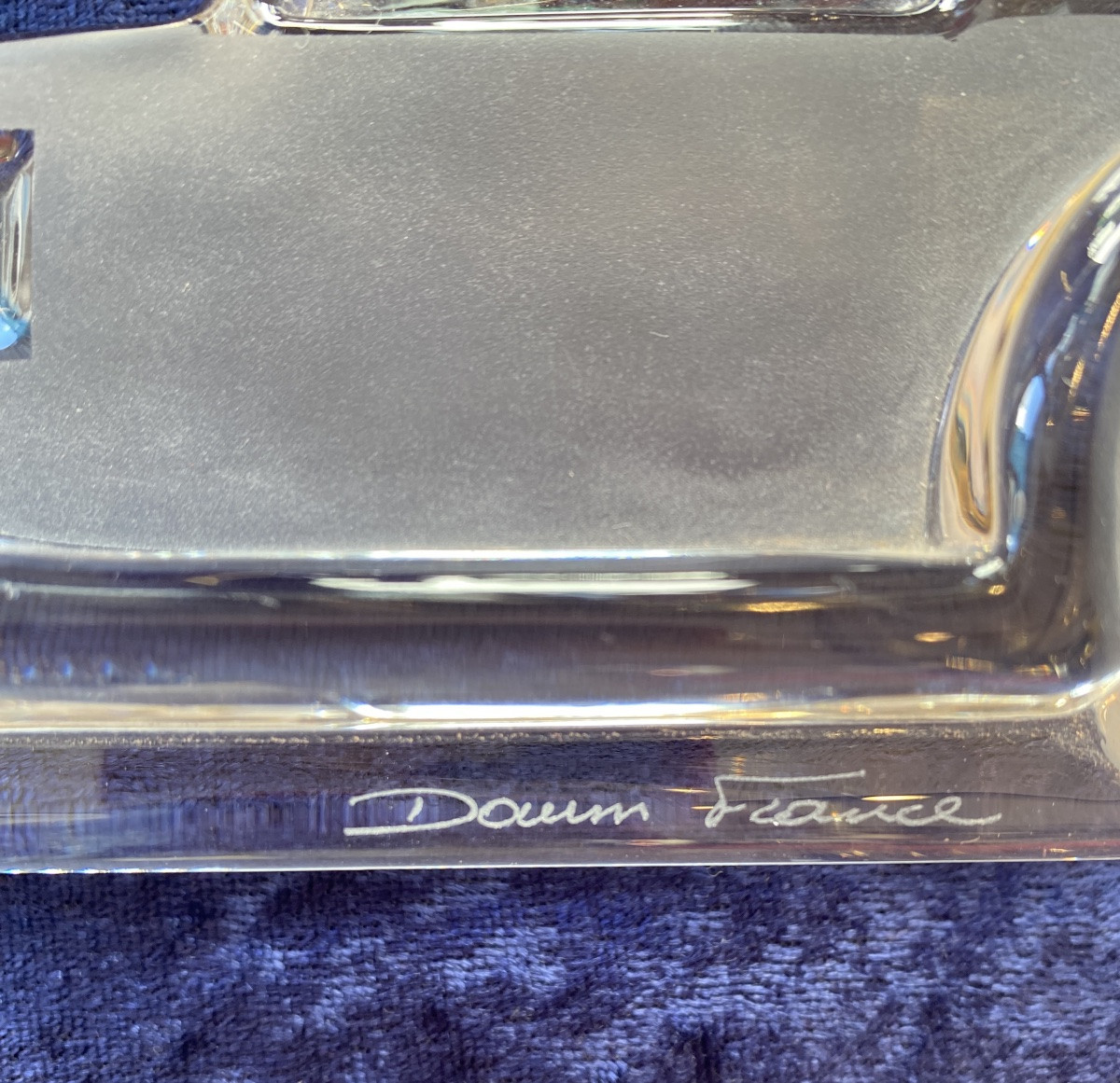 Xavier Froissart pour Daum. Presse-papiers en cristal. Voiture ancienne. Modèle “Marly”. 1987.-photo-2