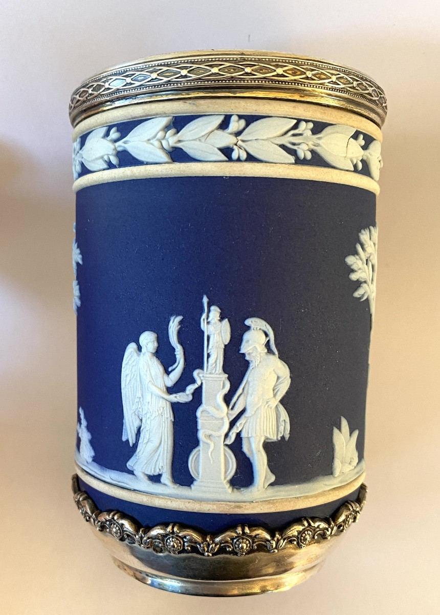 Wedgwood England. Vase en céramique jasper ware, Portland blue XIXème. Monture argent. -photo-3