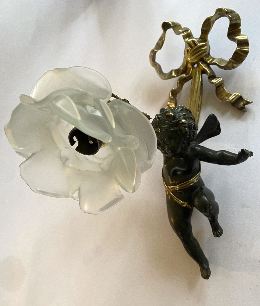Louis XVI Style Wall Light. Angel, Glass Paste Tulip And Bronze Knot. -photo-3