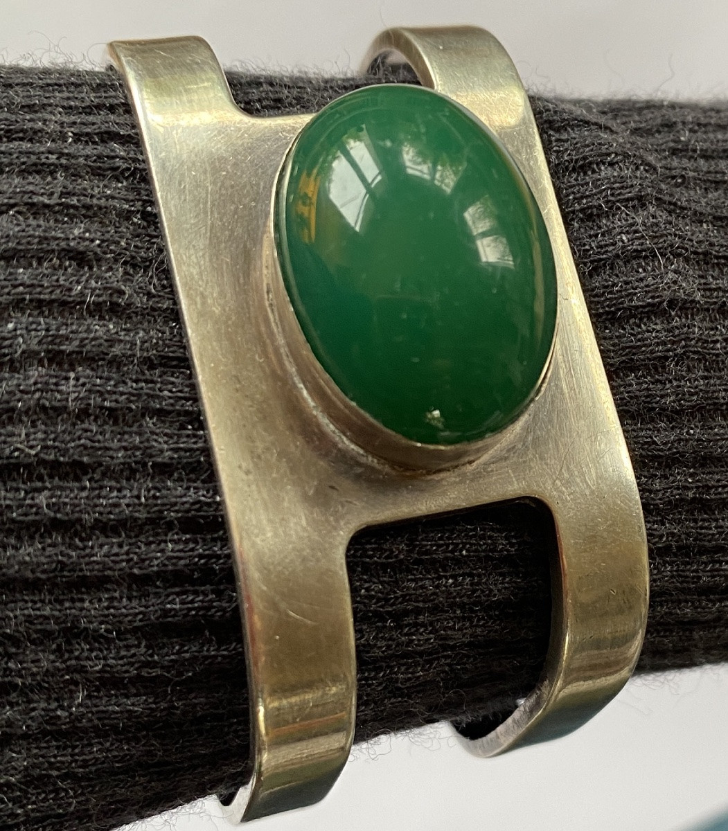 Modernist Cuff Bracelet. Silver-plated Metal And Glass Paste Cabochon. France, 1970s.-photo-3