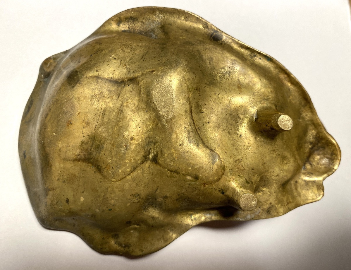 Vide poche en bronze XIXème. Tête d’éléphant en haut relief. -photo-2