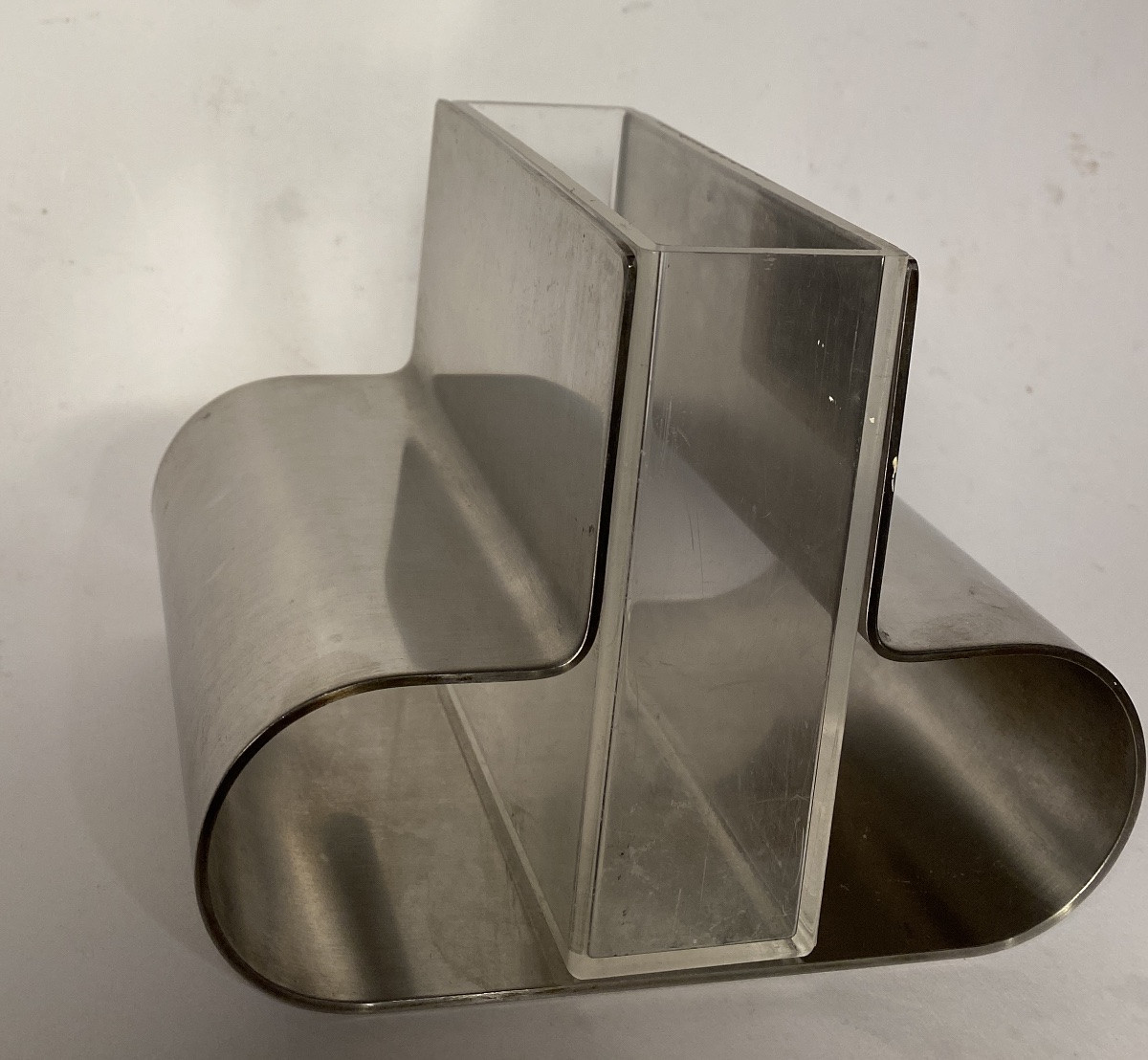 Porte crayons moderniste en inox et lucite. France Années 70.-photo-2