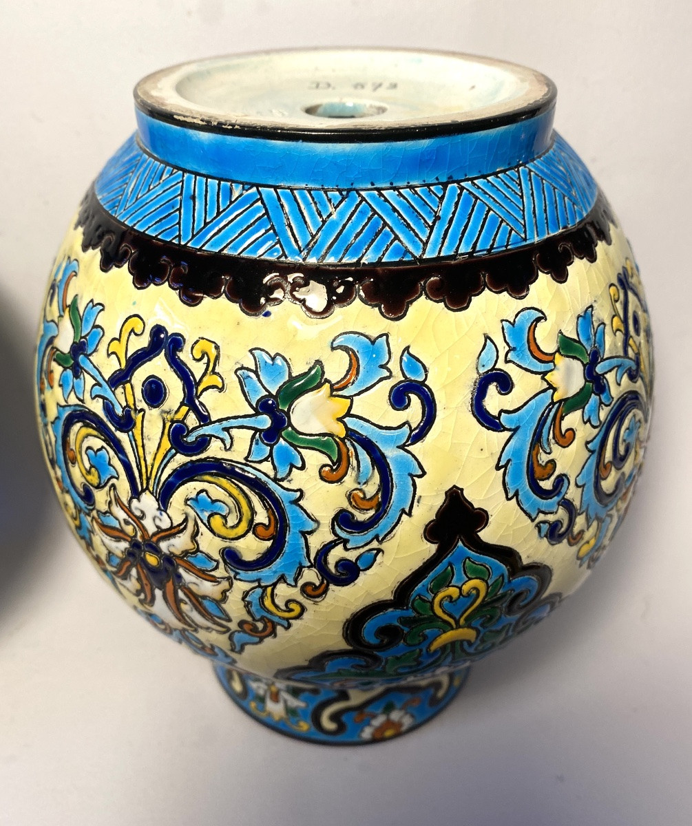 Paire de vases en faïence émaillée. Vieux Bordeaux. Décor orientaliste. Circa 1880.-photo-2